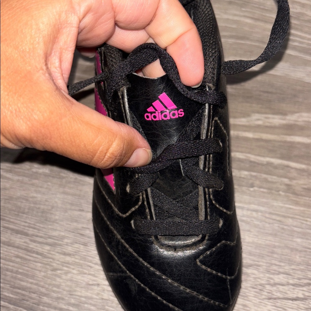 Adidas Black Cleats with Pink Highlights - Size 11K - Picture 5 of 7
